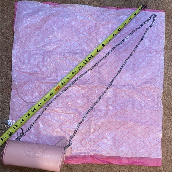 Juicy Couture BARBIE PINK BABY PINK LEATHER MINI BARREL BAG RARE PRINCESS Y2K - Picture 14 of 16